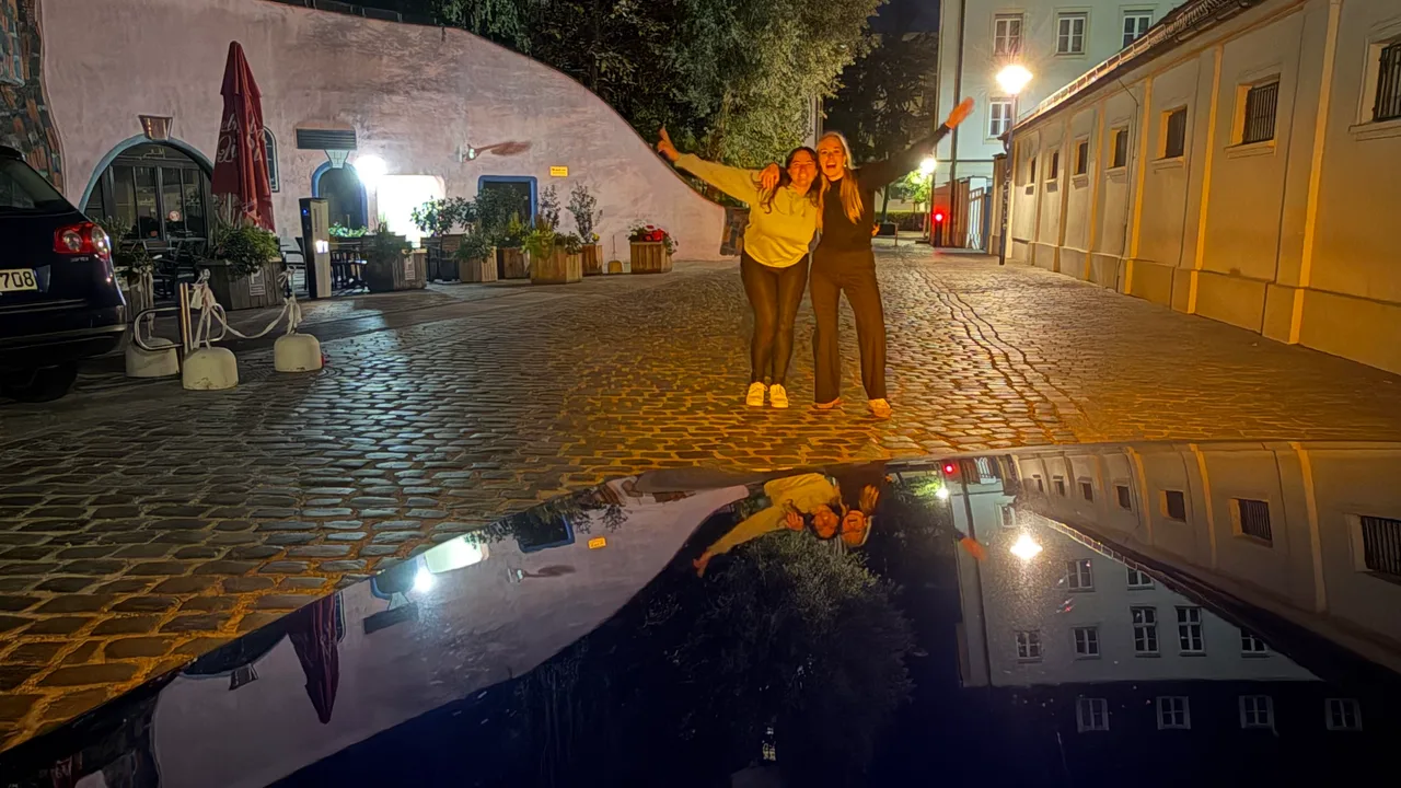 Smileeeee! Maagdenburg by night